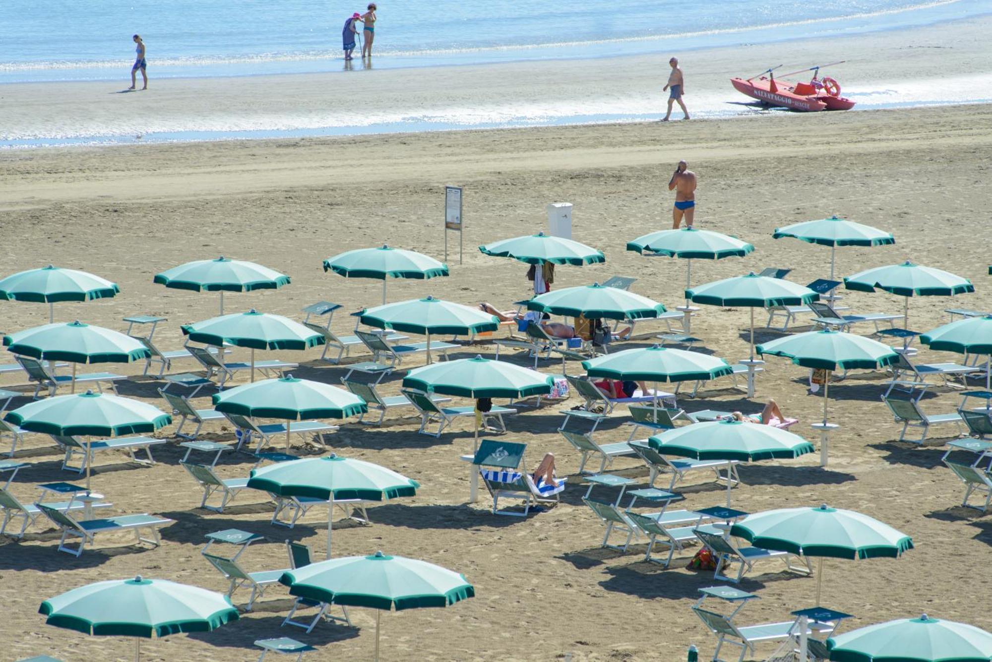 Nautic Beach Hotel Римини Екстериор снимка