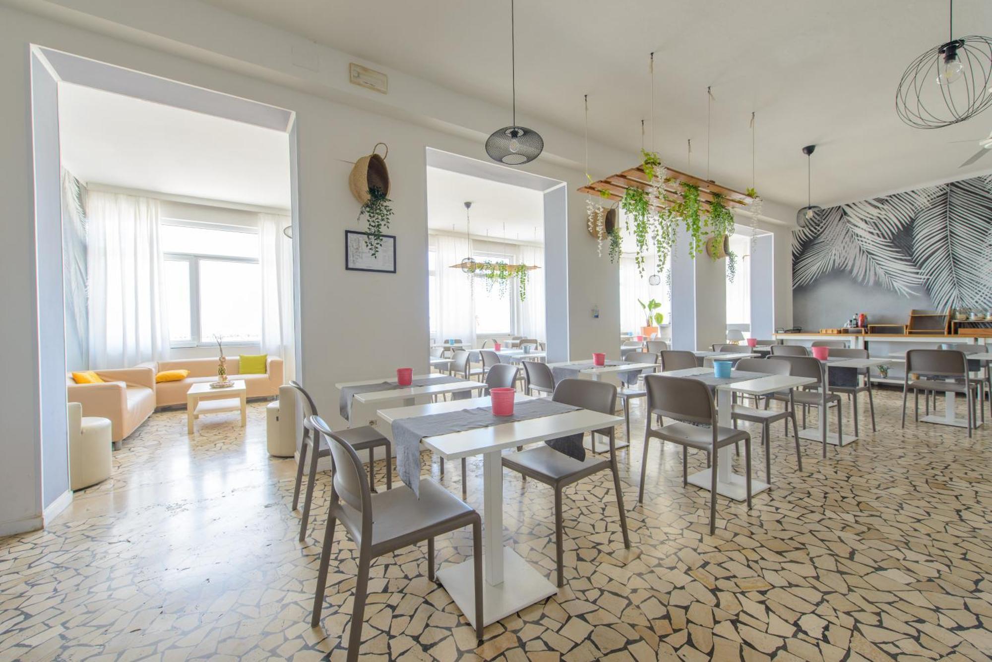 Nautic Beach Hotel Римини Екстериор снимка