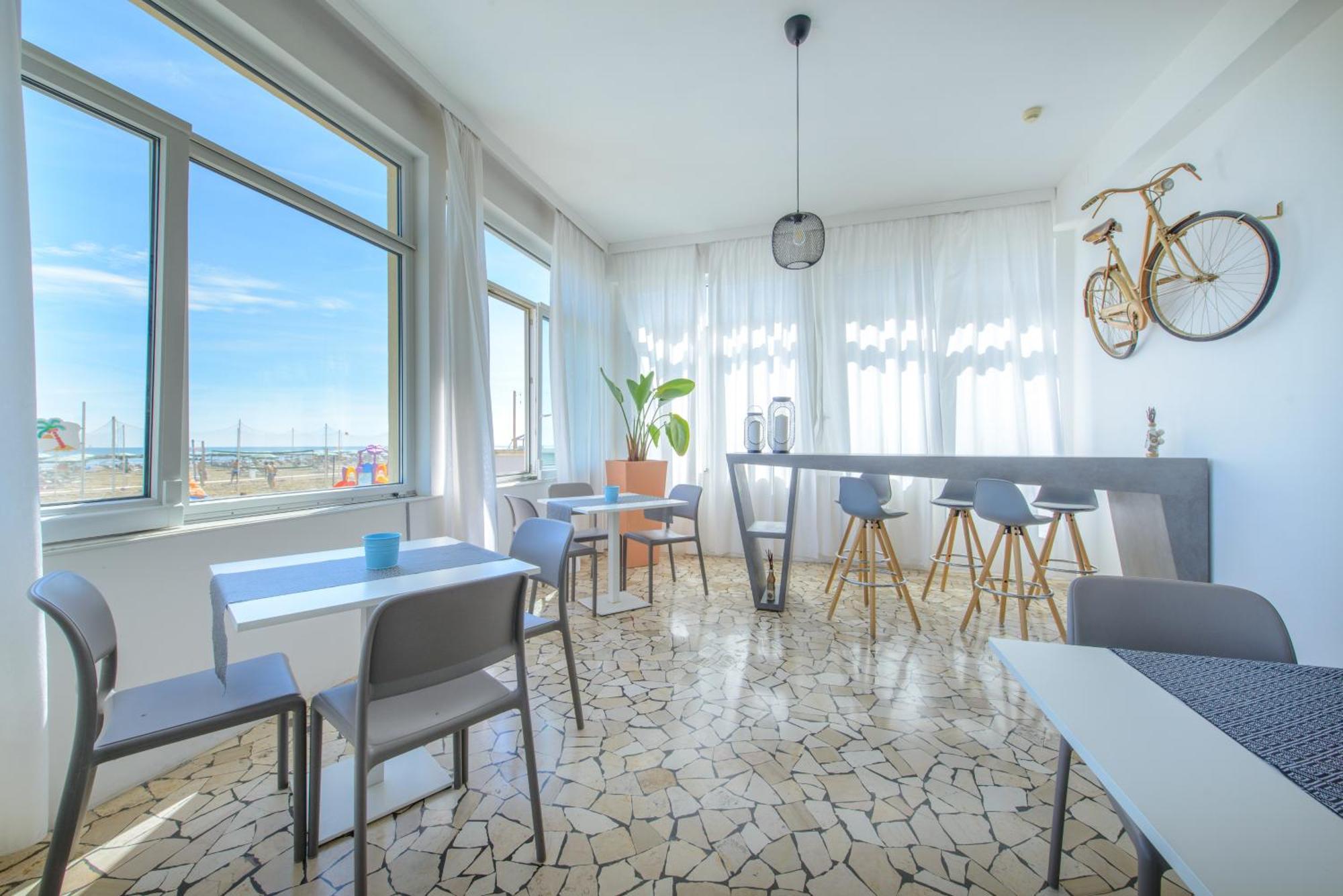 Nautic Beach Hotel Римини Екстериор снимка
